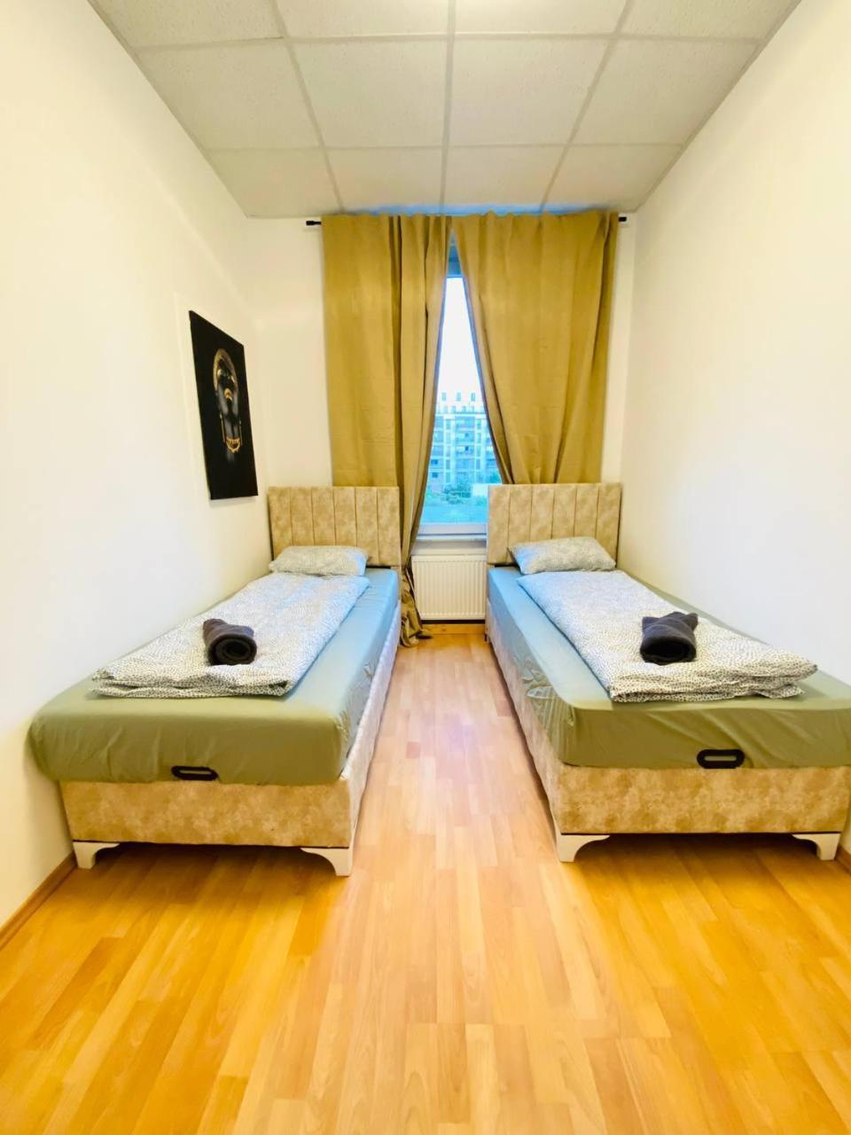 Comfortable Room In The 23Rd District Of Vienna Fr4 Exterior photo