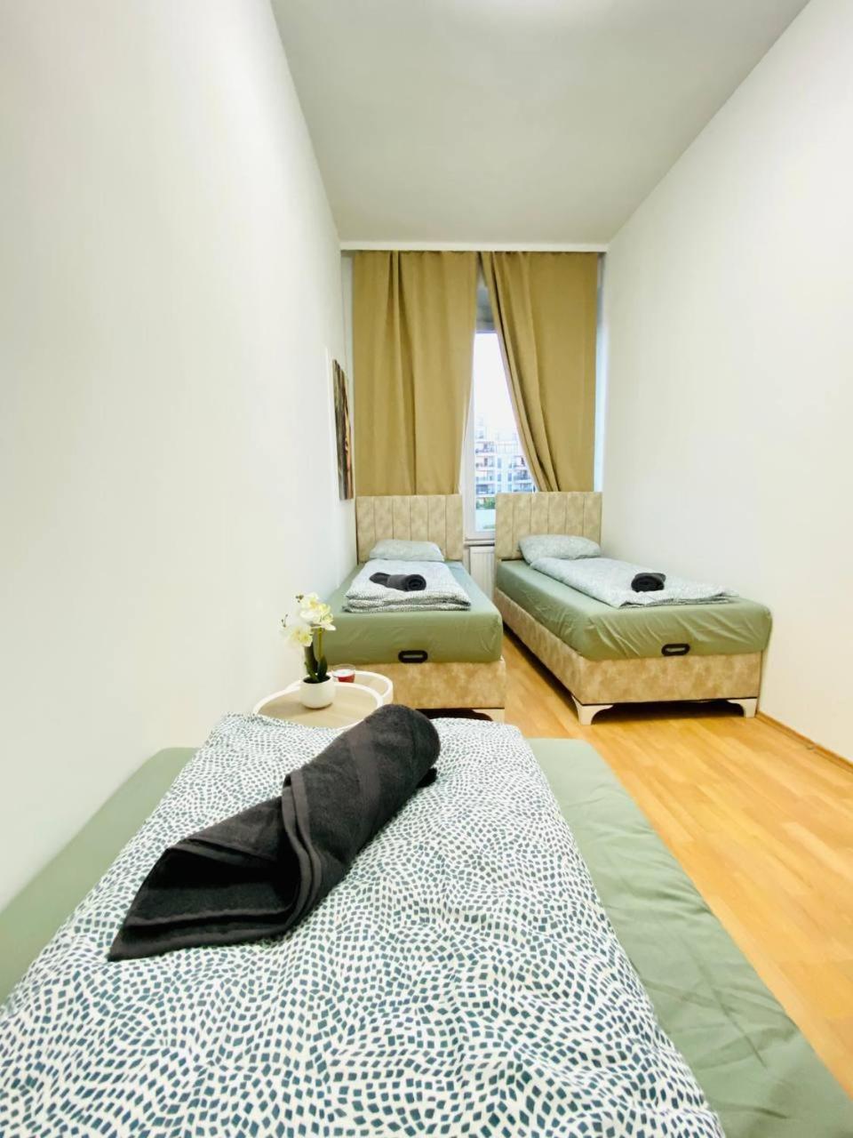 Comfortable Room In The 23Rd District Of Vienna Fr4 Exterior photo