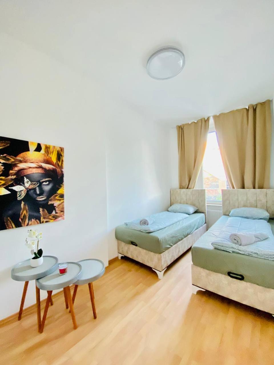 Comfortable Room In The 23Rd District Of Vienna Fr4 Exterior photo