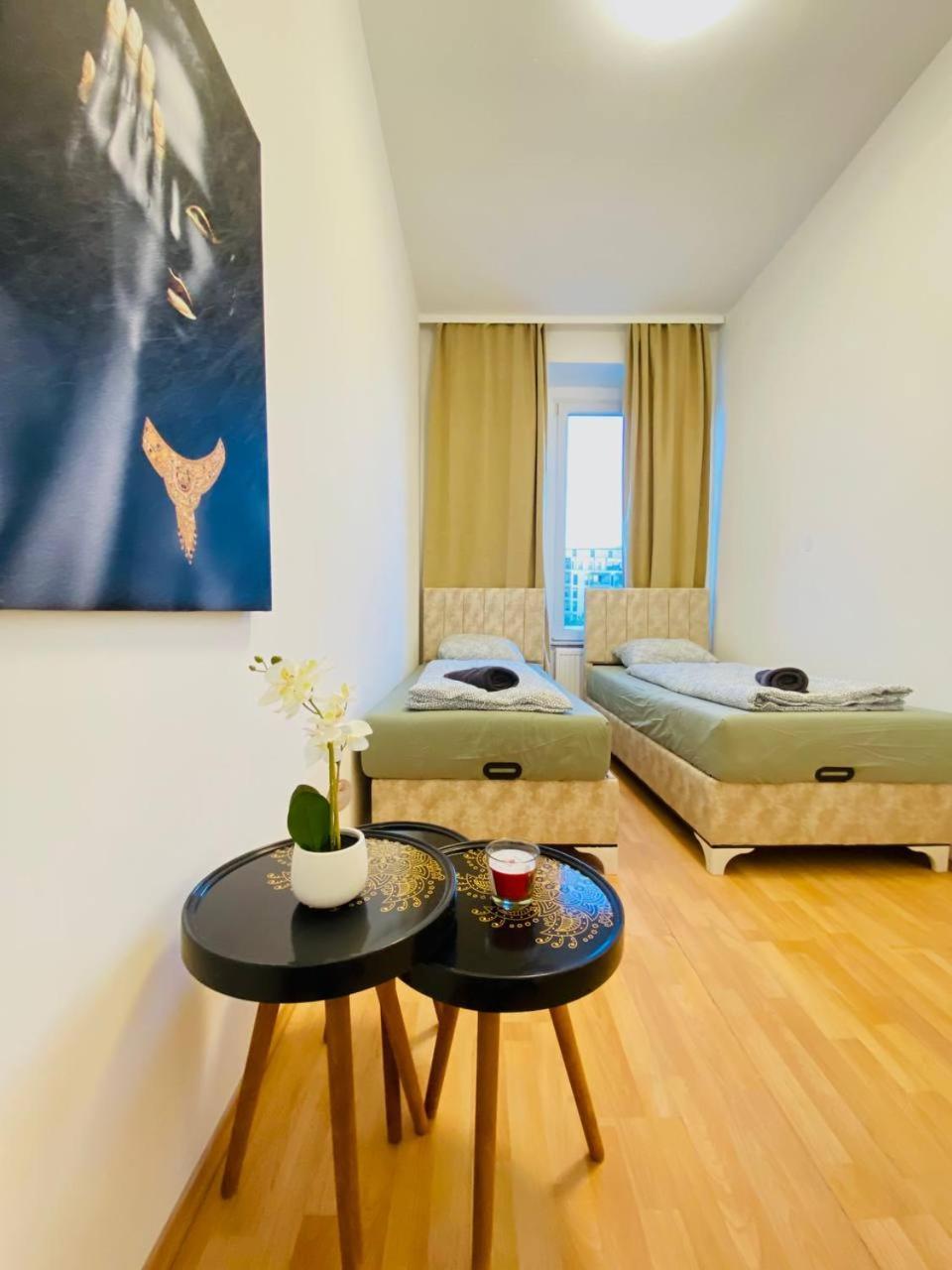 Comfortable Room In The 23Rd District Of Vienna Fr4 Exterior photo