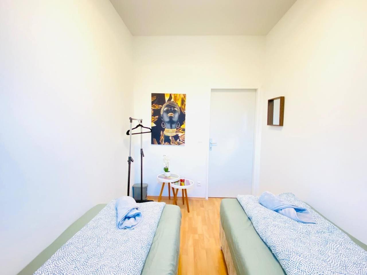 Comfortable Room In The 23Rd District Of Vienna Fr4 Exterior photo