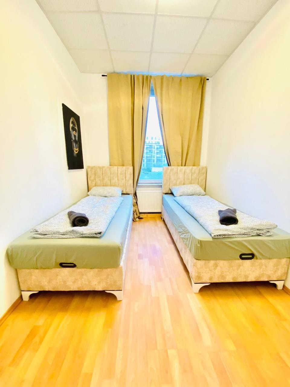 Comfortable Room In The 23Rd District Of Vienna Fr4 Exterior photo